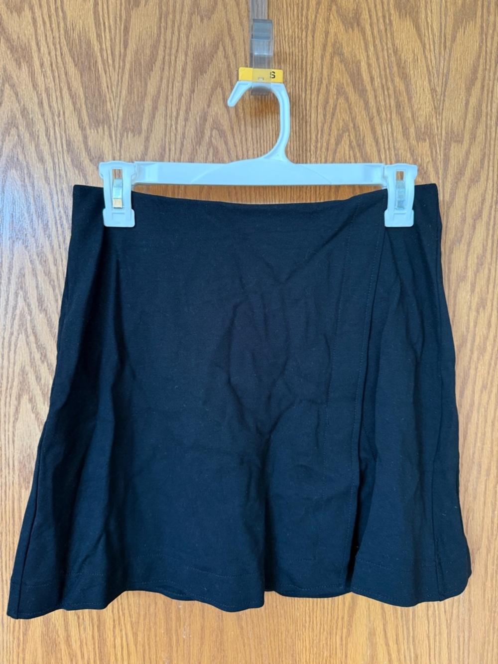 H&M black skirt